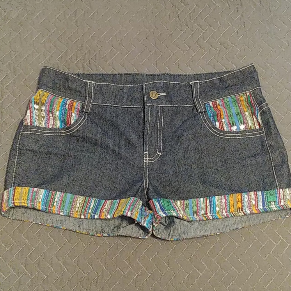 Earthbound Patterned Jean Shorts